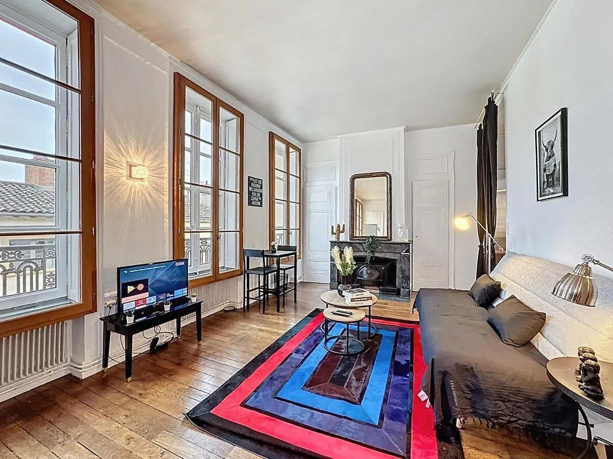 Home Away Tramassac 1 Lyon France